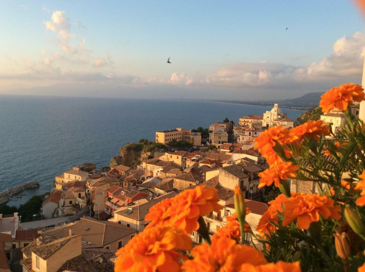 Апартаменти Il Terrazzo Su Pizzo Екстер'єр фото